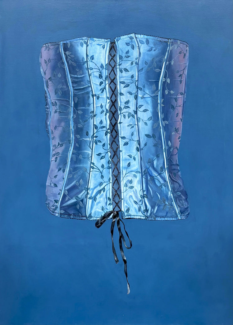 Silhouette of Constraint in Cerulean Embrace